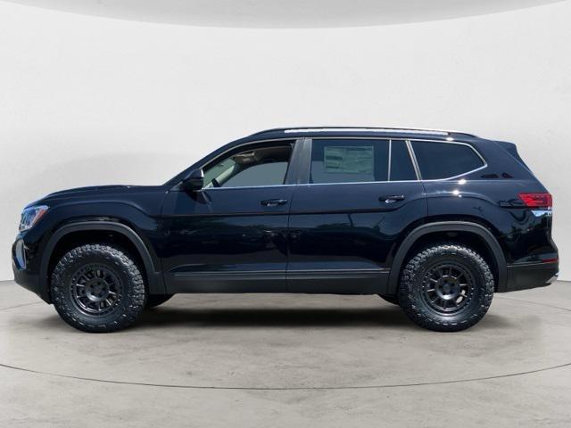 new 2025 Volkswagen Atlas car, priced at $55,465