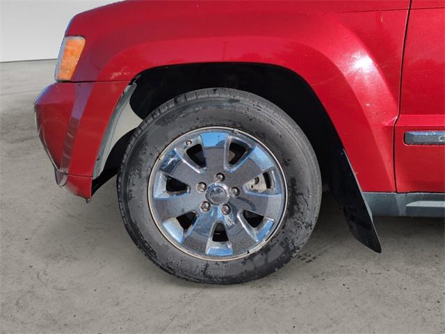 used 2010 Jeep Grand Cherokee car, priced at $9,987