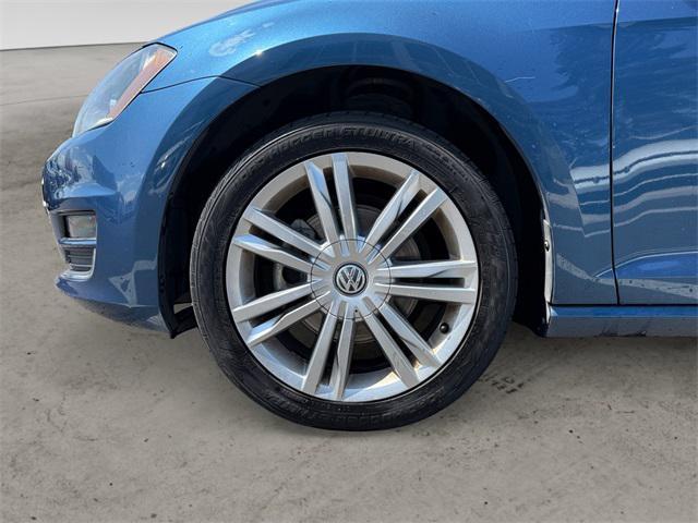 used 2015 Volkswagen Golf SportWagen car, priced at $12,787