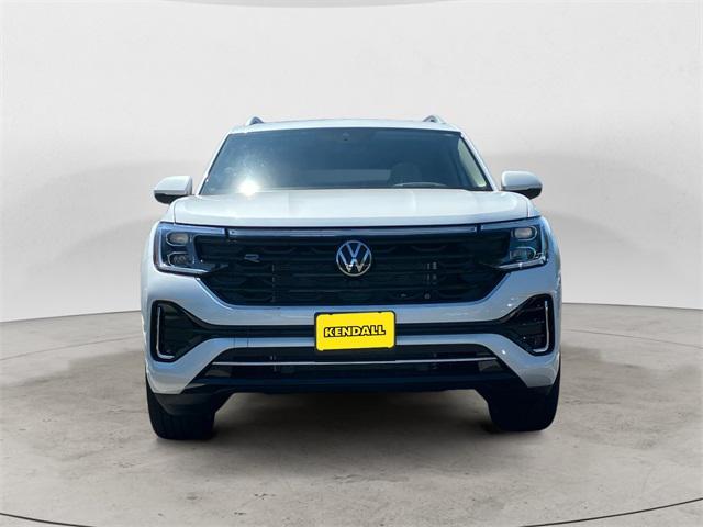 new 2025 Volkswagen Atlas car, priced at $49,085
