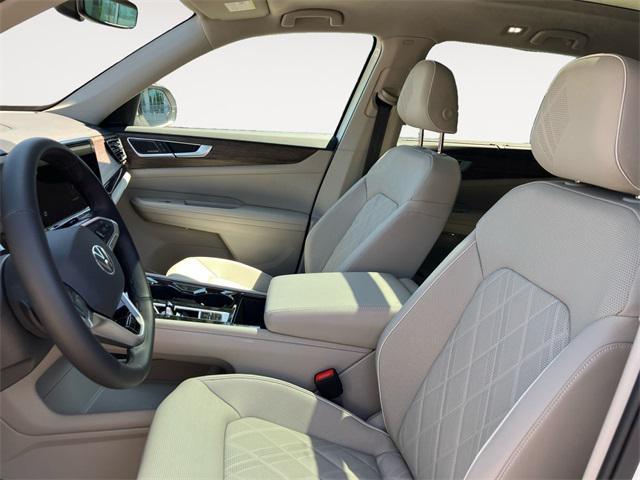 new 2025 Volkswagen Atlas car, priced at $49,085