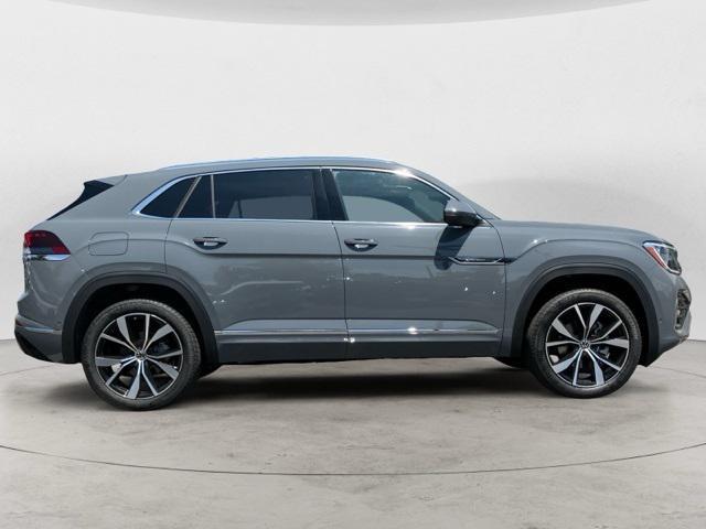 new 2025 Volkswagen Atlas car, priced at $50,085