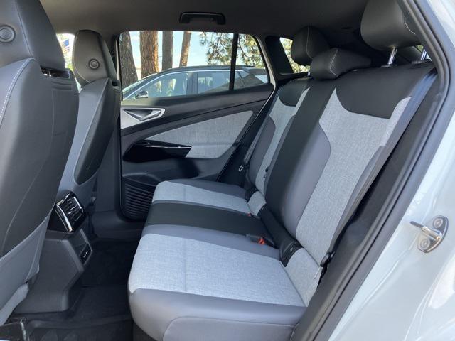 new 2024 Volkswagen ID.4 car, priced at $35,326
