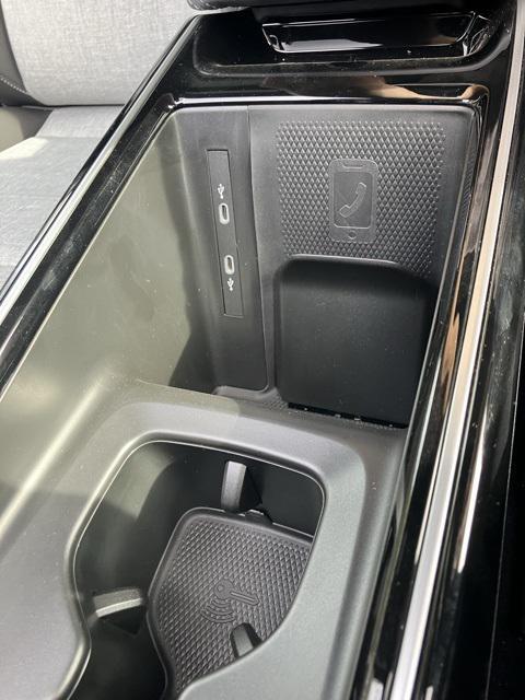 new 2024 Volkswagen ID.4 car, priced at $35,326