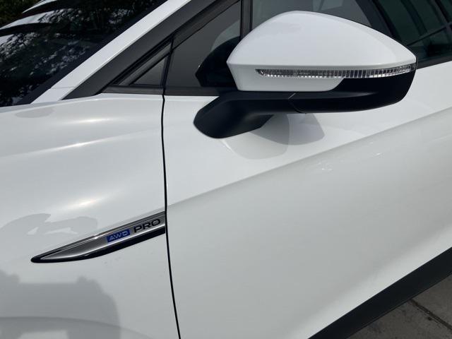 new 2024 Volkswagen ID.4 car, priced at $35,326