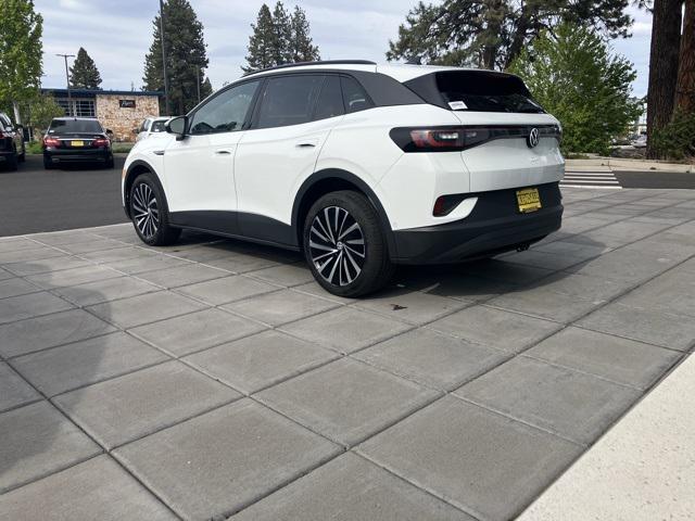new 2024 Volkswagen ID.4 car, priced at $35,326