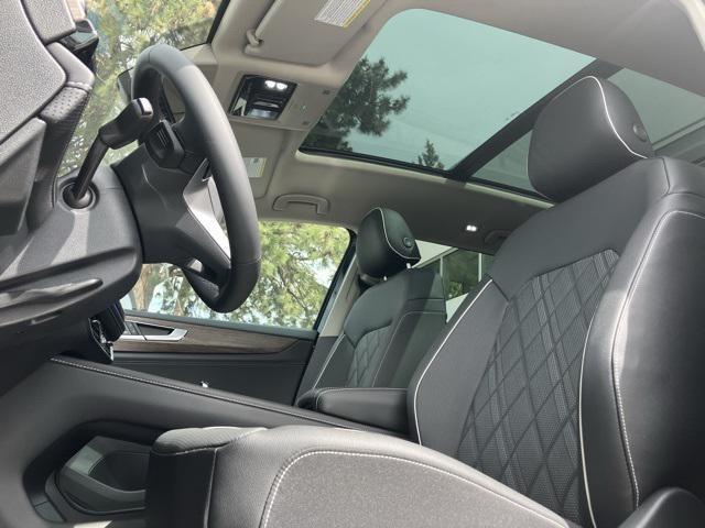 new 2025 Volkswagen Atlas car, priced at $53,439