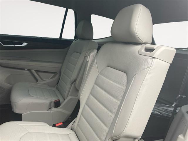 new 2025 Volkswagen Atlas car, priced at $44,974
