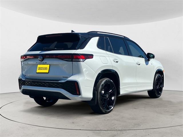 new 2025 Volkswagen Tiguan car, priced at $35,498