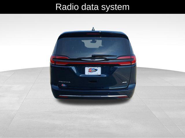 new 2025 Chrysler Pacifica car, priced at $45,885