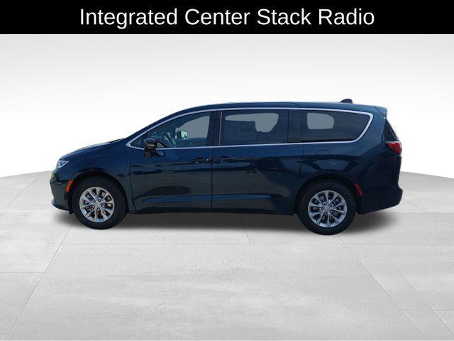 new 2025 Chrysler Pacifica car, priced at $45,885