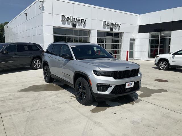 new 2024 Jeep Grand Cherokee car, priced at $46,085