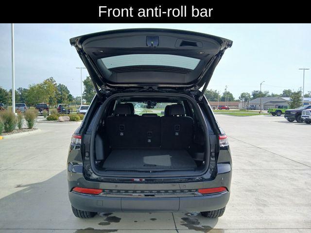 new 2025 Jeep Grand Cherokee car, priced at $44,352