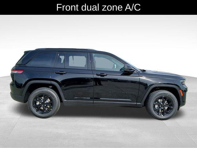 new 2025 Jeep Grand Cherokee car, priced at $44,352