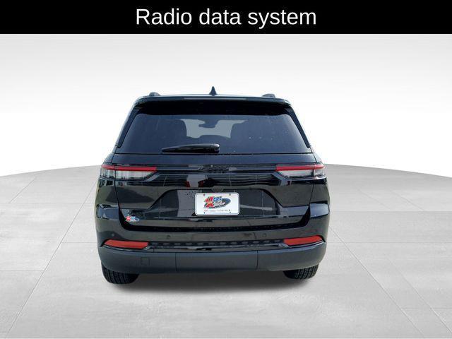 new 2025 Jeep Grand Cherokee car, priced at $44,352