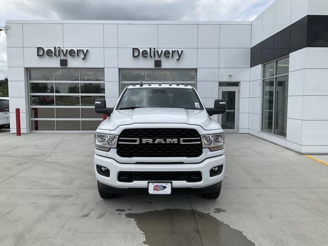 new 2024 Ram 3500 car, priced at $75,662