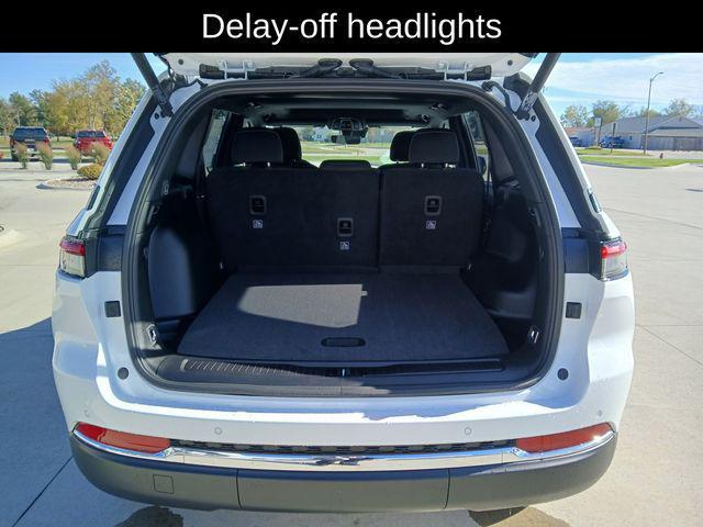 new 2025 Jeep Grand Cherokee car, priced at $41,514