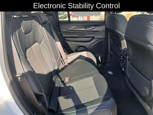 new 2025 Jeep Grand Cherokee car, priced at $41,514