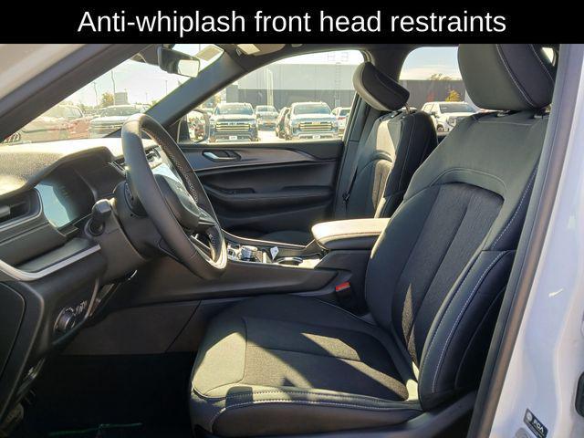 new 2025 Jeep Grand Cherokee car, priced at $41,514