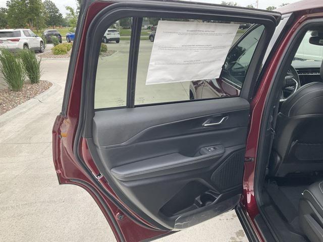 new 2024 Jeep Grand Cherokee L car, priced at $42,966