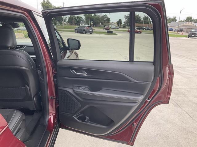 new 2024 Jeep Grand Cherokee L car, priced at $42,966