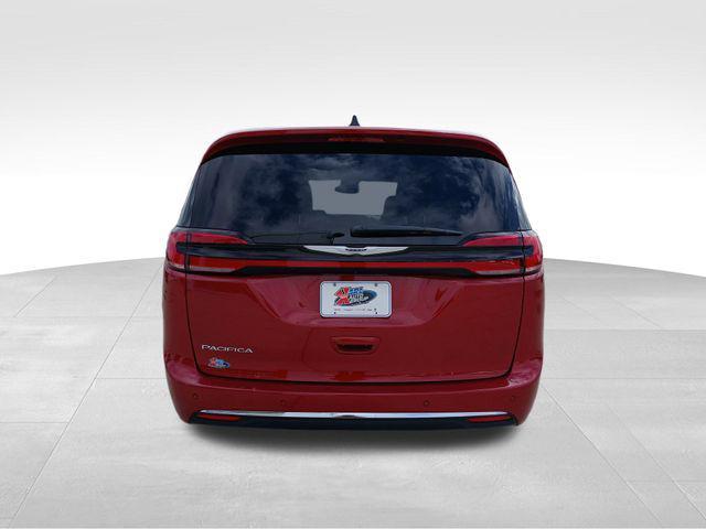 new 2025 Chrysler Pacifica car, priced at $43,113