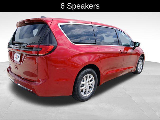 new 2025 Chrysler Pacifica car, priced at $42,970