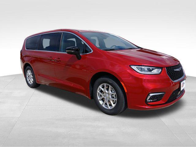 new 2025 Chrysler Pacifica car, priced at $43,113