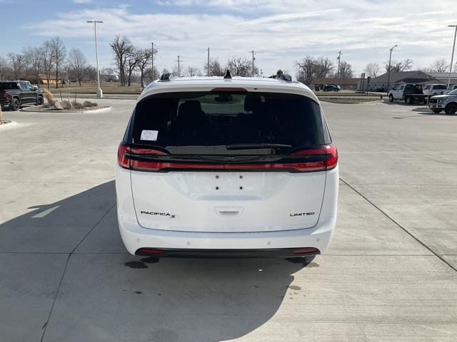 new 2024 Chrysler Pacifica car, priced at $53,942