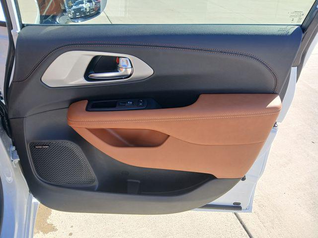 new 2026 Chrysler Pacifica car