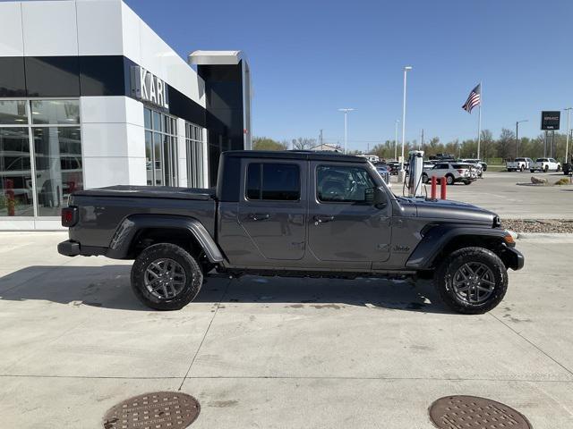 new 2024 Jeep Gladiator car, priced at $50,122