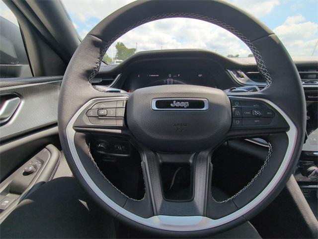 new 2024 Jeep Grand Cherokee car, priced at $39,130