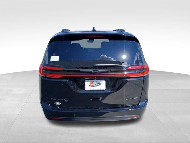 new 2026 Chrysler Pacifica car