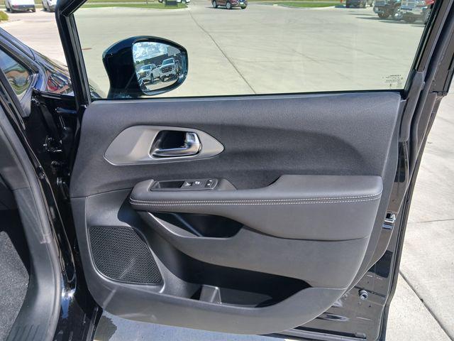 new 2026 Chrysler Pacifica car