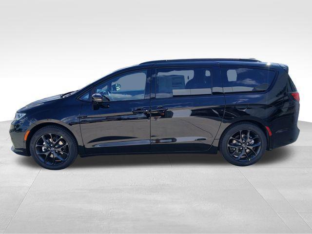 new 2026 Chrysler Pacifica car