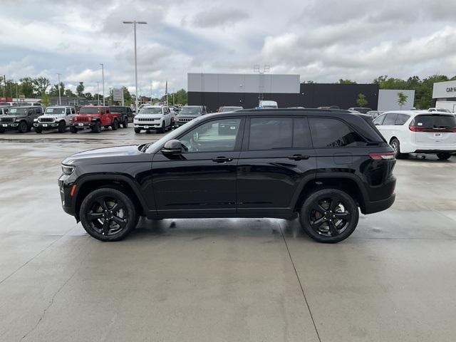 new 2024 Jeep Grand Cherokee car, priced at $60,235