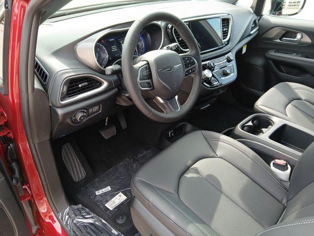 new 2026 Chrysler Pacifica car, priced at $44,187