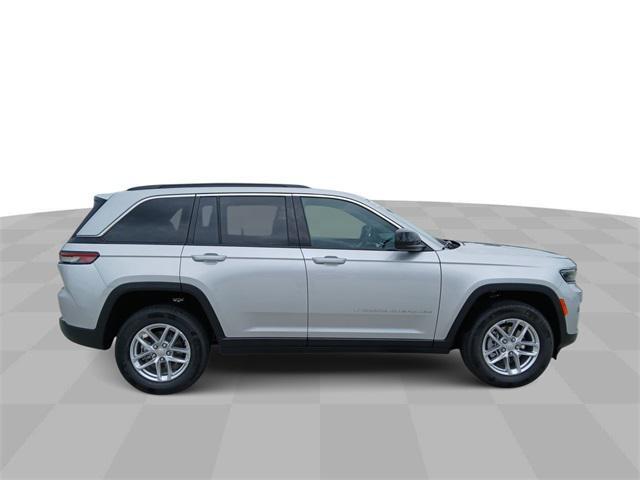 new 2024 Jeep Grand Cherokee car, priced at $44,970