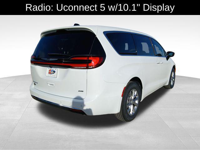 new 2026 Chrysler Pacifica car