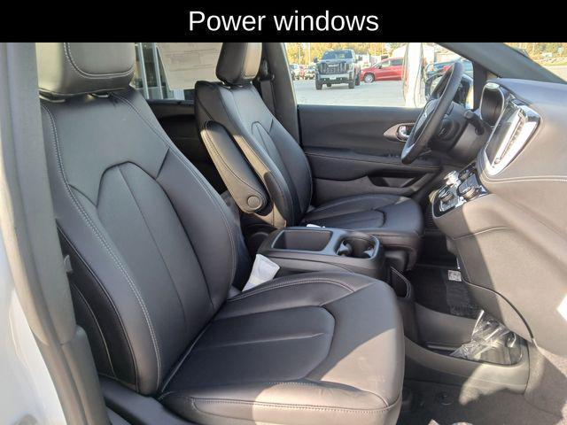 new 2026 Chrysler Pacifica car