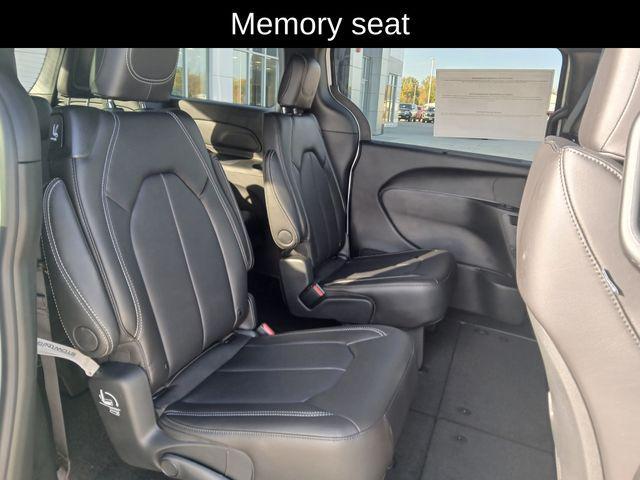 new 2026 Chrysler Pacifica car