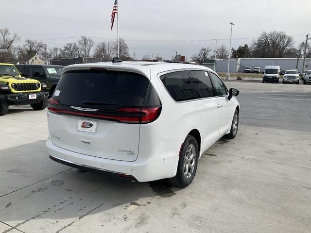 new 2024 Chrysler Pacifica car, priced at $54,150