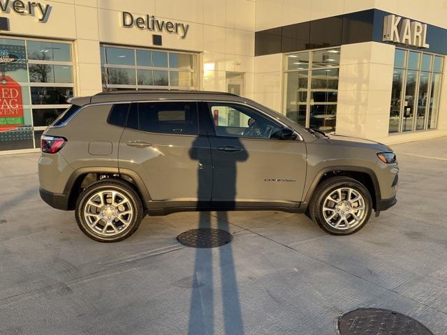 new 2024 Jeep Compass car, priced at $33,298