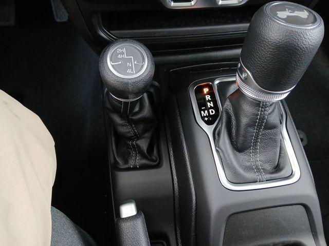 new 2025 Jeep Wrangler car, priced at $47,172