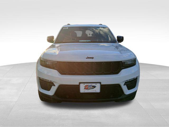 new 2025 Jeep Grand Cherokee car