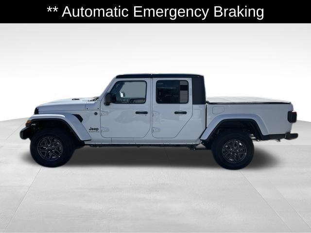 new 2024 Jeep Gladiator car, priced at $43,987
