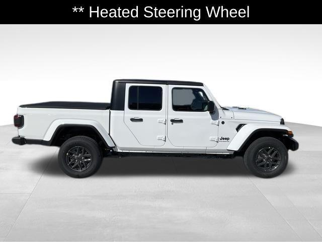 new 2024 Jeep Gladiator car, priced at $43,987