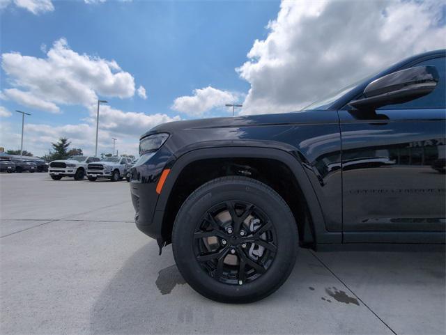 new 2024 Jeep Grand Cherokee L car, priced at $42,890