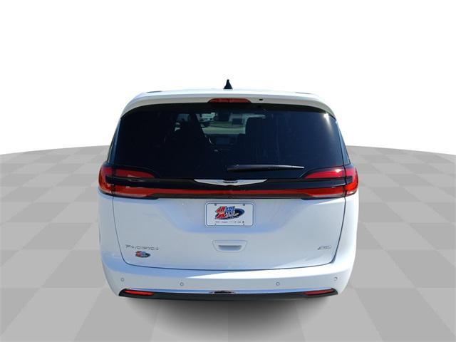 new 2025 Chrysler Pacifica car, priced at $44,444