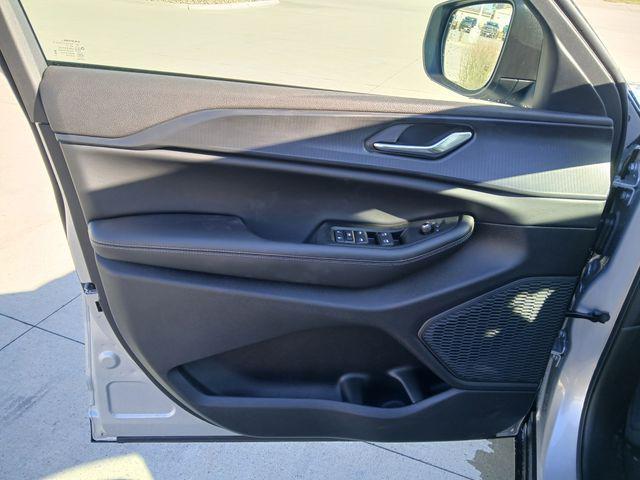 new 2025 Jeep Grand Cherokee car, priced at $40,654